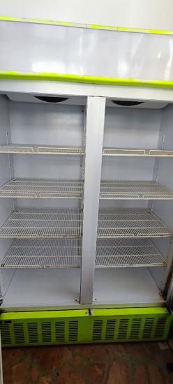 Ψυγείο βιτρίνα συντήρησης. Ναύπλιο νομού Αργολίδος, Πελοπόννησος Επιχειρήσεις Πωλούνται (φωτογραφία 1)