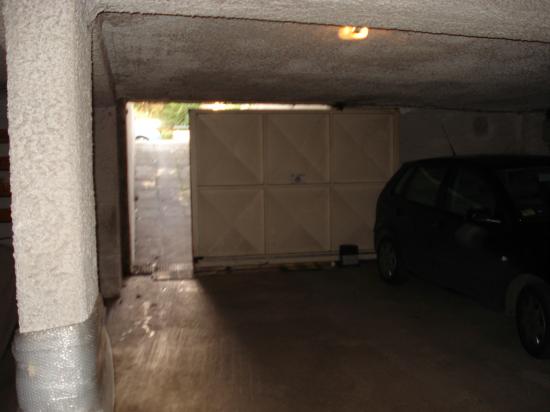 Ενοικίαση θέσης υπόγειου πάρκινγκ, Ανάβρυτα Αμαρουσίου Μαρουσι νομού Αττικής - Αθηνών, Αττική Θέσεις πάρκινγκ - Γκαράζ Ακίνητα (φωτογραφία 1)