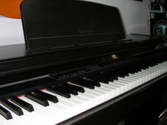 DIGITAL PIANO TECHNICS PX 103 (CLAVINOVA) Καρδίτσα νομού Καρδίτσας, Θεσσαλία Μουσικά όργανα Πωλούνται (φωτογραφία 1)