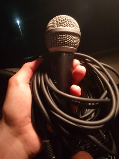 Δυναμικό μικρόφωνο (Μαζί με καλώδιο). Αλεξανδρούπολη νομού Έβρου, Θράκη Μουσικά όργανα Πωλούνται (φωτογραφία 1)