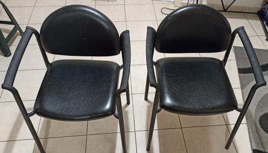 Δύο Καρέκλες Απομίμηση Δέρματος 50€ Πάτρα νομού Αχαϊας, Πελοπόννησος Έπιπλα - Είδη σπιτιού / κήπου Πωλούνται (φωτογραφία 1)
