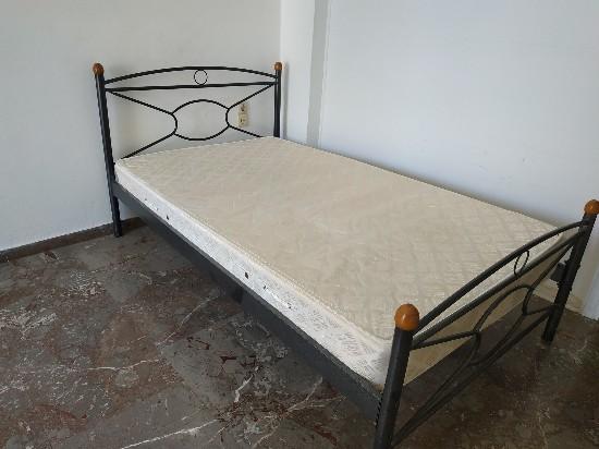 ημίδιπλο κρεβάτι μαζί με το στρώμα Ηράκλειο νομού Ηρακλείου, Κρήτη Έπιπλα - Είδη σπιτιού / κήπου Πωλούνται (φωτογραφία 1)