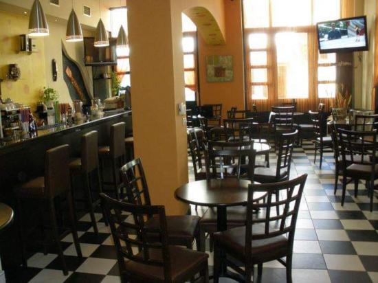 Καφενείο νεανικό Τρίκαλα Τρίκαλα νομού Τρικάλων, Θεσσαλία Επιχειρήσεις Πωλούνται (φωτογραφία 1)