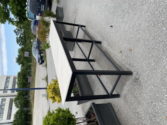 Μαρμάρινο πάσο με μεταλλική βάση Λάρισα νομού Λαρίσης, Θεσσαλία Έπιπλα - Είδη σπιτιού / κήπου Πωλούνται (φωτογραφία 1)