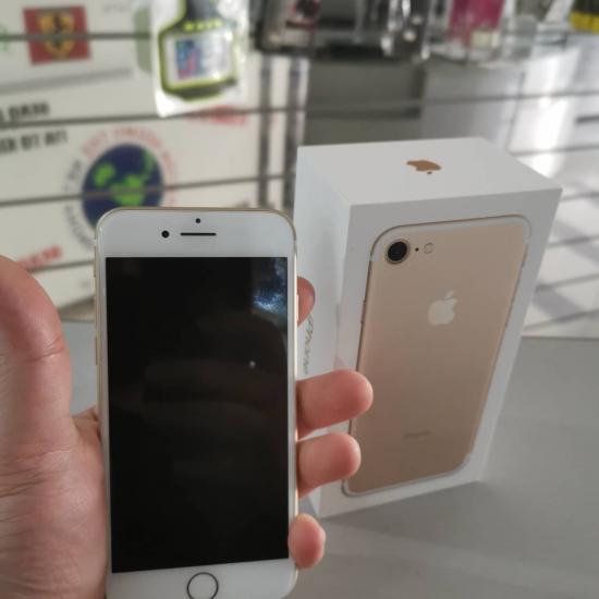 Μεταχειρισμενο Iphone 7 32gb Καλλιθεα νομού Αττικής - Αθηνών, Αττική Κινητά τηλέφωνα - Αξεσουάρ Πωλούνται (φωτογραφία 1)