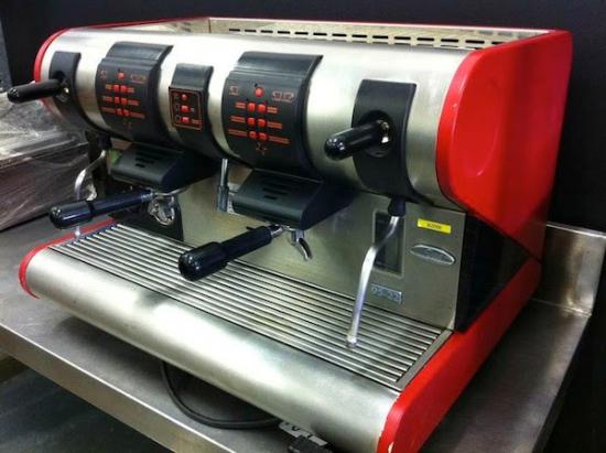 μηχανη espresso αυτοματη + κοφτης 350€ τηλ 6972803303 Λαμία νομού Φθιώτιδας, Στερεά Ελλάδα Επιχειρήσεις Πωλούνται (φωτογραφία 1)