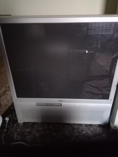 Πουλάω τηλεόραση Trinitron 40 ιντσών Νεα Ιωνια Βολος νομού Μαγνησίας, Θεσσαλία Ηλεκτρονικές συσκευές Πωλούνται (φωτογραφία 1)