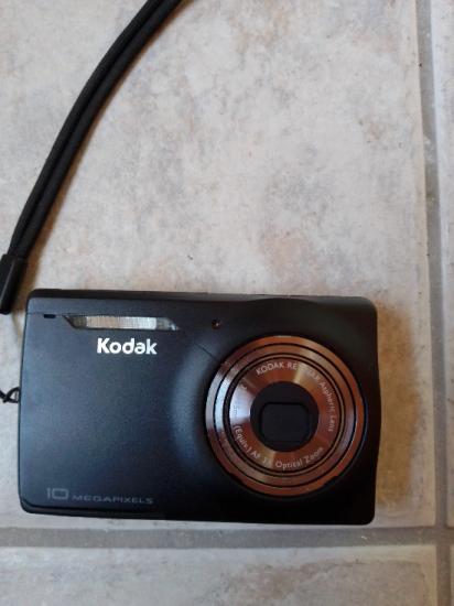 ψηφιακή φωτογραφικη μηχανή Kodak Ραφηνα νομού Αττικής - Ανατολικής, Αττική Κάμερες - Αξεσουάρ κάμερας Πωλούνται (φωτογραφία 1)