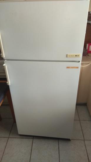 Ψυγείο BOSCH σε καλή κατάσταση-150 ευρώ-Τιμή συζητήσιμη Μυτιλήνη νομού Λέσβου, Νησιά Αιγαίου Οικιακές συσκευές Πωλούνται (φωτογραφία 1)