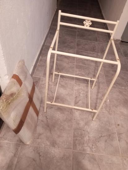 σιδερενιο κρεβατι διπλο 6942777403 με κομοδινο και ξυλα για Κοζάνη νομού Κοζάνης, Μακεδονία Έπιπλα - Είδη σπιτιού / κήπου Πωλούνται (φωτογραφία 1)