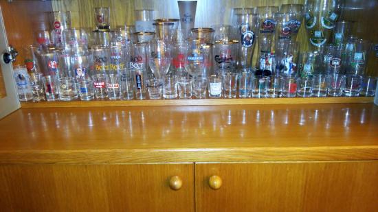 Συλλογη ποτηριων διαφορων ποτων απο διαφορες χωρες Λευκωσία νομού Κύπρου (νήσος), Κύπρος Τέχνη - Συλλογές - Χόμπι Πωλούνται (φωτογραφία 1)