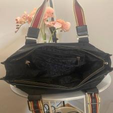 τσάντα gf αυθεντική τσάντα gf αυθεντική - αγγελίες για Ρούχα - Παπούτσια - Αξεσουάρ σε Αθήνα - Πωλούνται στο Νομό Αττικής - Αθηνών, Αττική - FreeList.gr aggelia 302855 (μικρογραφία 2)