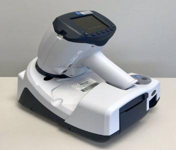 Nidek HandyRef-K Handheld Ref/Keratometer - (μικρογραφία 2)