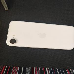 Πωλείται  I phone 16e σχεδόν αμεταχείριστο. - (μικρογραφία 2)