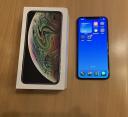 iPhone Xs Max, και 3 θήκες (μικρογραφία)