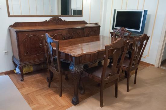Τραπεζαρία με 6 καρέκλες, σε πολύ καλή κατάσταση. Μοσχατο νομού Αττικής - Αθηνών, Αττική Έπιπλα - Είδη σπιτιού / κήπου Πωλούνται (φωτογραφία 1)