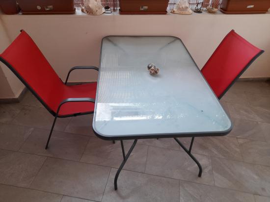 Τραπέζι γυάλινο 1.50×70 με 2καρέκλες Ζωγραφος νομού Αττικής - Αθηνών, Αττική Έπιπλα - Είδη σπιτιού / κήπου Πωλούνται (φωτογραφία 1)