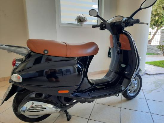 Piaggio αυτόματο 125cc, μοντέλο 2003 Πάτρα νομού Αχαϊας, Πελοπόννησος Μοτοσυκλέτες - Σκούτερς Οχήματα (φωτογραφία 1)