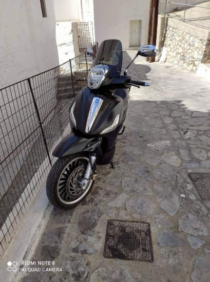 πωλείται μπεβερλι  300 Σάμος νομού Σάμου, Νησιά Αιγαίου Μοτοσυκλέτες - Σκούτερς Οχήματα (φωτογραφία 1)