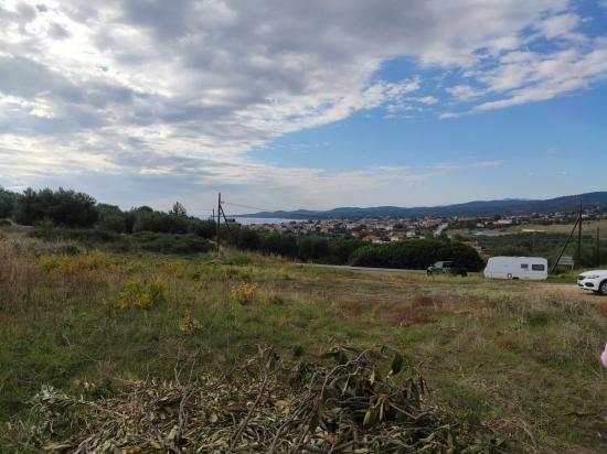 ΑΜΦΙΘΕΑΤΡΙΚΟ ΓΩΝΙΑΚΟ ΑΓΡΟΤΕΜΑΧΙΟ 4330 ΤΜ Νικητη νομού Χαλκιδικής, Μακεδονία Οικόπεδα - Αγροτεμάχια Ακίνητα (φωτογραφία 1)