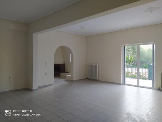 ΕΝΟΙΚΙΑΖΕΤΑΙ ΤΕΣΣΑΡΙ (130 Τ.Μ) Καλαμάτα νομού Μεσσηνίας, Πελοπόννησος Σπίτια / Ενοικιαζόμενα διαμερίσματα Ακίνητα (φωτογραφία 1)