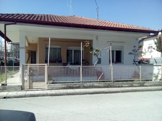 Μονοκατοικία με αποθήκη και κήπο σε οικόπεδο 211τμ Κατερίνη νομού Πιερίας, Μακεδονία Σπίτια / Διαμερίσματα προς πώληση Ακίνητα (φωτογραφία 1)