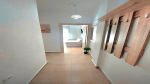 Πολύγυρος Ενοικιάζεται Διαμέρισμα Πολύγυρος Ενοικιάζεται Διαμέρισμα - αγγελίες για Σπίτια / Ενοικιαζόμενα διαμερίσματα σε Πολύγυρος - Ακίνητα στο Νομό Χαλκιδικής, Μακεδονία - FreeList.gr aggelia 301674 (μικρογραφία 5)