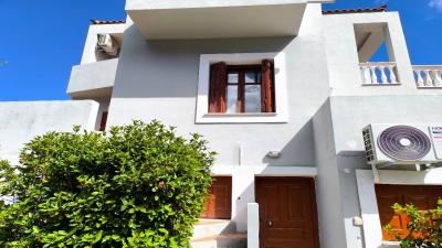 Διαμέρισμα ΙΣου ορόφου στο Κυπαρισσι Λακωνίας Μονεμβάσιας - (μικρογραφία 4)