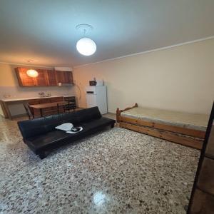 Ενοικιάζεται οροφοδιαμέρισμα 60 τ.μ. κεντρικό στη Μυτιλήνη - (μικρογραφία 4)