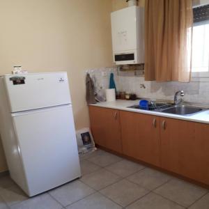 Επιπλωμένο Διαμέρισμα στην Άνω Πόλη Θεσσαλονίκης - (μικρογραφία 3)