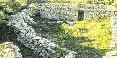 Οικόπεδο με κτίσματα 130 τ.μ. Κουσουναρι, Κυθηρα - (μικρογραφία 2)