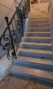 Οροφομεζονεττα  χωρις μεσιτικα ξαι κοινοχρηστα πλα στο μετρο - (μικρογραφία 14)