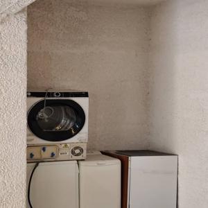 parking δυο θεσεων και μιας θεσης μηχανης και μικρη αποθηκη - (μικρογραφία 7)