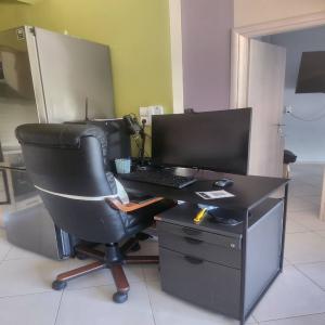 triari plires epiplomeno sto kentro tou xoriou - (μικρογραφία 3)