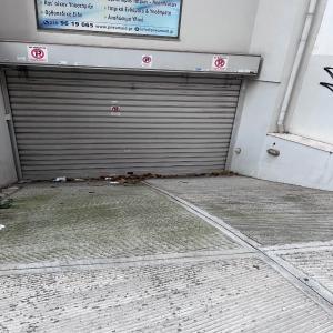 υπόγειο κλειστό πάρκινγκ, πλησίον Παίδων