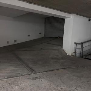 υπόγειο κλειστό πάρκινγκ, πλησίον Παίδων - (μικρογραφία 2)