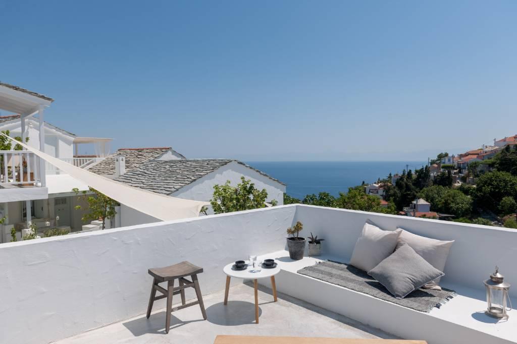 Ρεσέψιονιστ για boutique ξενοδοχείο 12δωματίων στην Αλόννησο - αγγελίες για Τουριστικός - Ξενοδοχειακός τομέας σε Αλόννησος - Εργασία στο Νομό Μαγνησίας, Θεσσαλία - FreeList.gr aggelia 303638 (φωτογραφία 1) Ρεσέψιονιστ για boutique ξενοδοχείο 12δωματίων στην Αλόννησο - Αλόννησος Τουριστικός - Ξενοδοχειακός τομέας | αγγελία 303638 FreeList.gr (φωτογραφία 1)