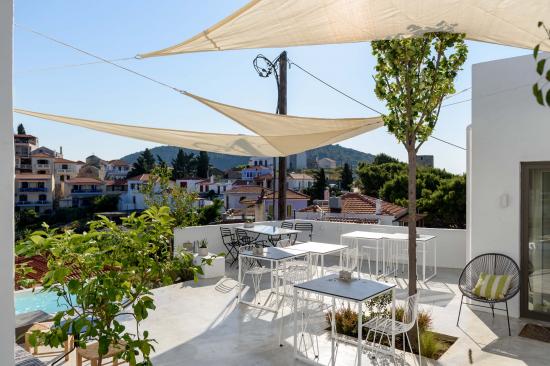 Yπάλληλος καφέ/μπαρ σε μικρό boutique ξενοδοχείο Αλόννησος νομού Μαγνησίας, Θεσσαλία Τουριστικός - Ξενοδοχειακός τομέας Εργασία (φωτογραφία 1)
