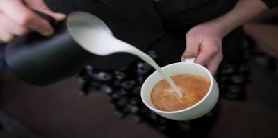 Ζητείται barista Για καλοκαιρινή Sezon Πλήρης απασχόληση.