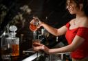 Zητούνται Επαγγελματίες Barwoman σε club (μικρογραφία)