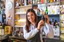 Zητούνται Επαγγελματίες Barwoman (μικρογραφία)