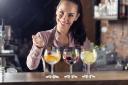 Zητούνται Επαγγελματίες Barwoman (μικρογραφία)