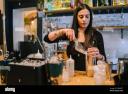 Ζητείται barwoman,εμφανίσιμη για Cafe-Bar-Clup στην Κάρπαθος (μικρογραφία)
