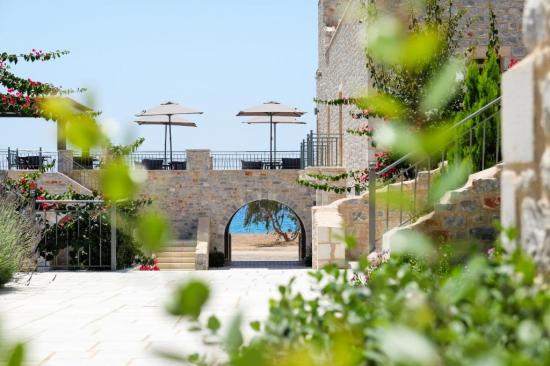 Το MARGO BEACH HOTEL ΣΤΟ ΓΥΘΕΙΟ ΛΑΚΩΝΙΑΣ ΑΝΑΖΗΤΕΙ Γύθειο νομού Λακωνίας, Πελοπόννησος Τουριστικός - Ξενοδοχειακός τομέας Εργασία (φωτογραφία 1)