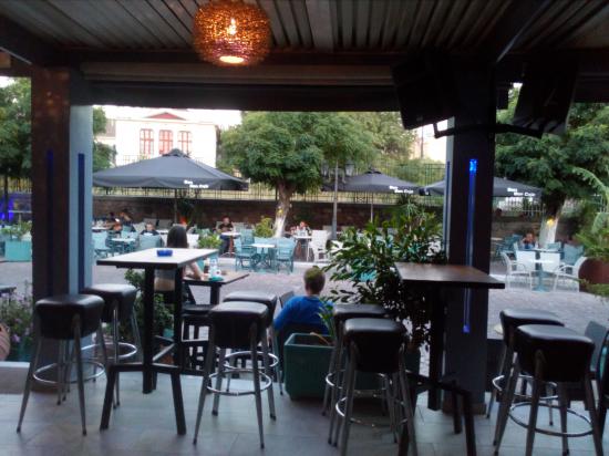 Ζητούνται Σερβιτόρες Μυτιλήνη νομού Λέσβου, Νησιά Αιγαίου Εστιατόρια - Καφέ - Μπαρ Εργασία (φωτογραφία 1)